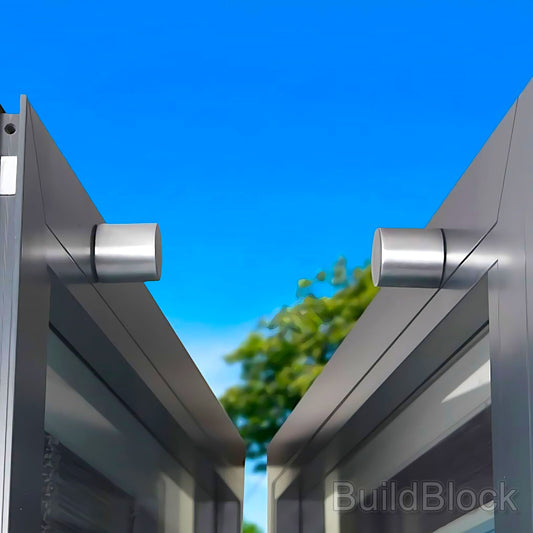 Bifold door magnetic catch